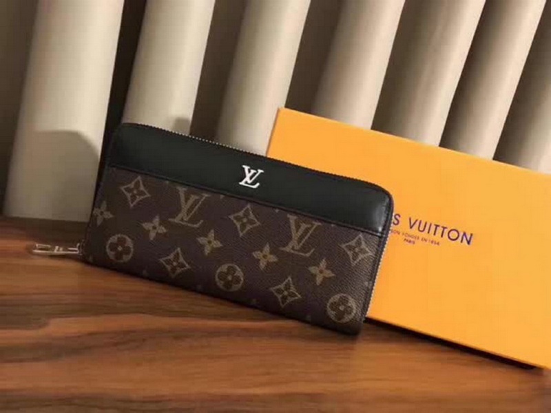 LV Wallets 183